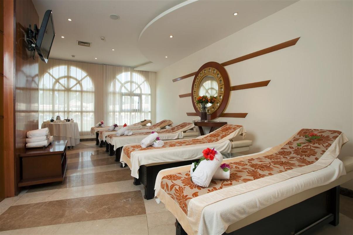 Hotel Ledger Plaza Бангі Екстер'єр фото