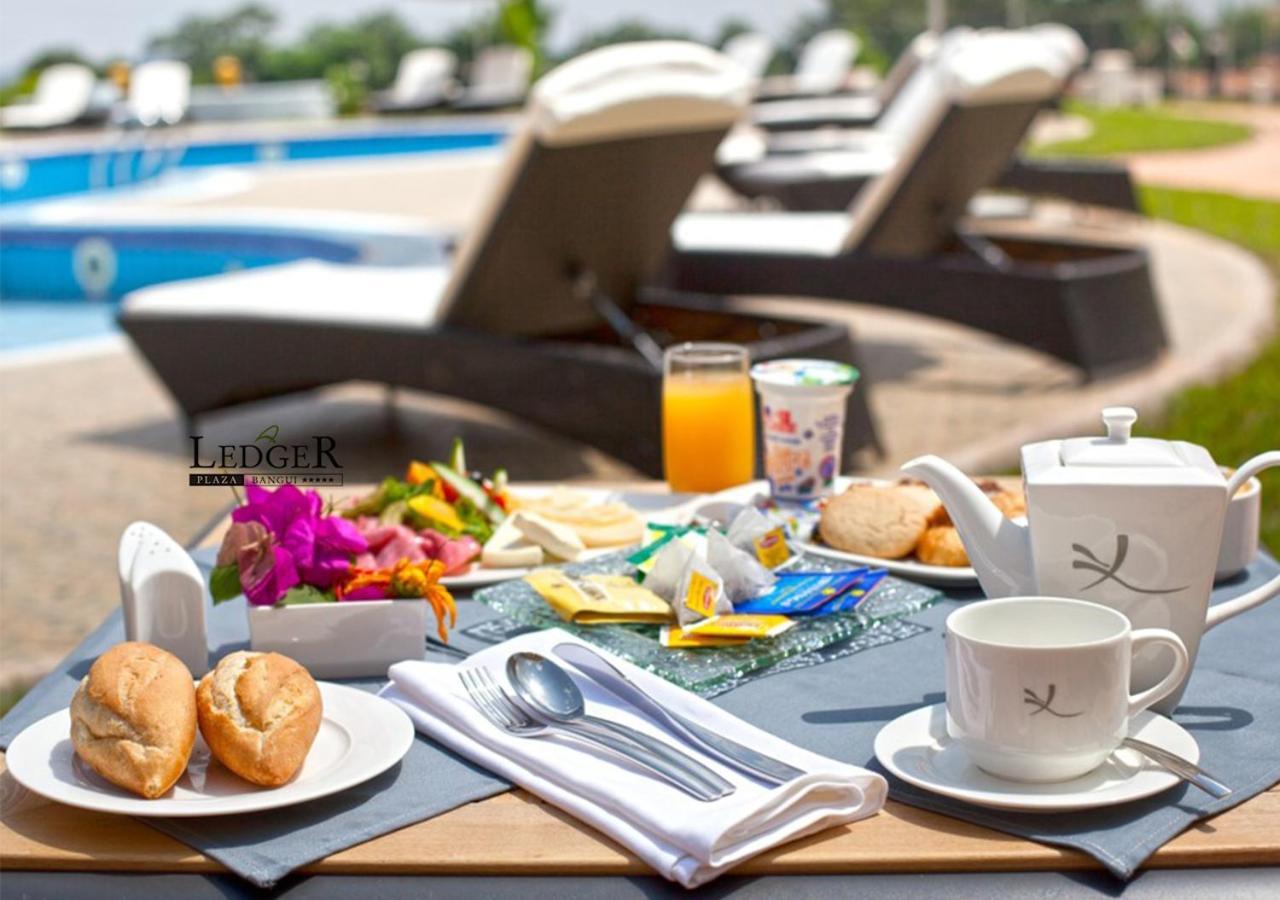 Hotel Ledger Plaza Бангі Екстер'єр фото